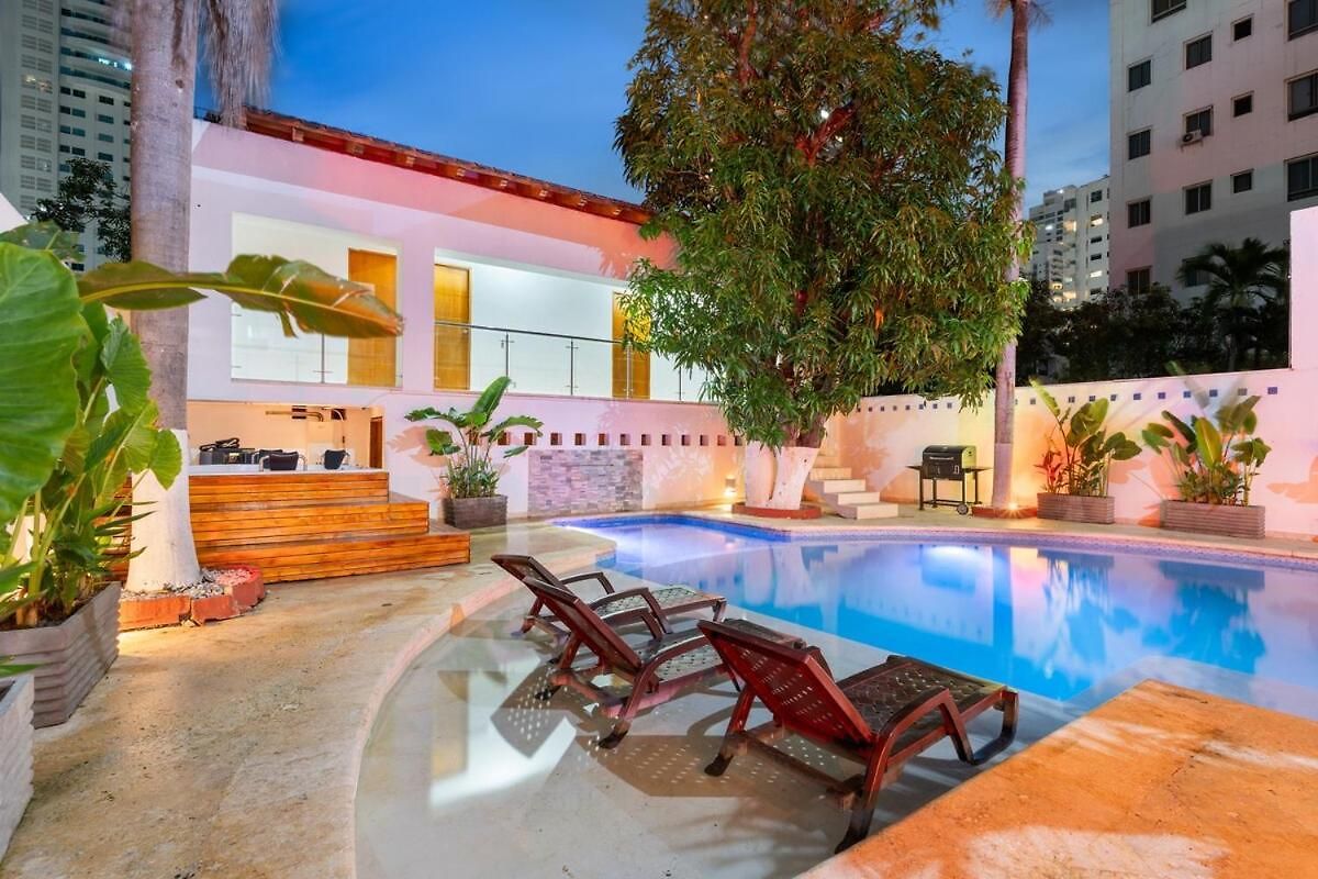 10br Mansion Beachfront W Pool And Disco * Cartagena