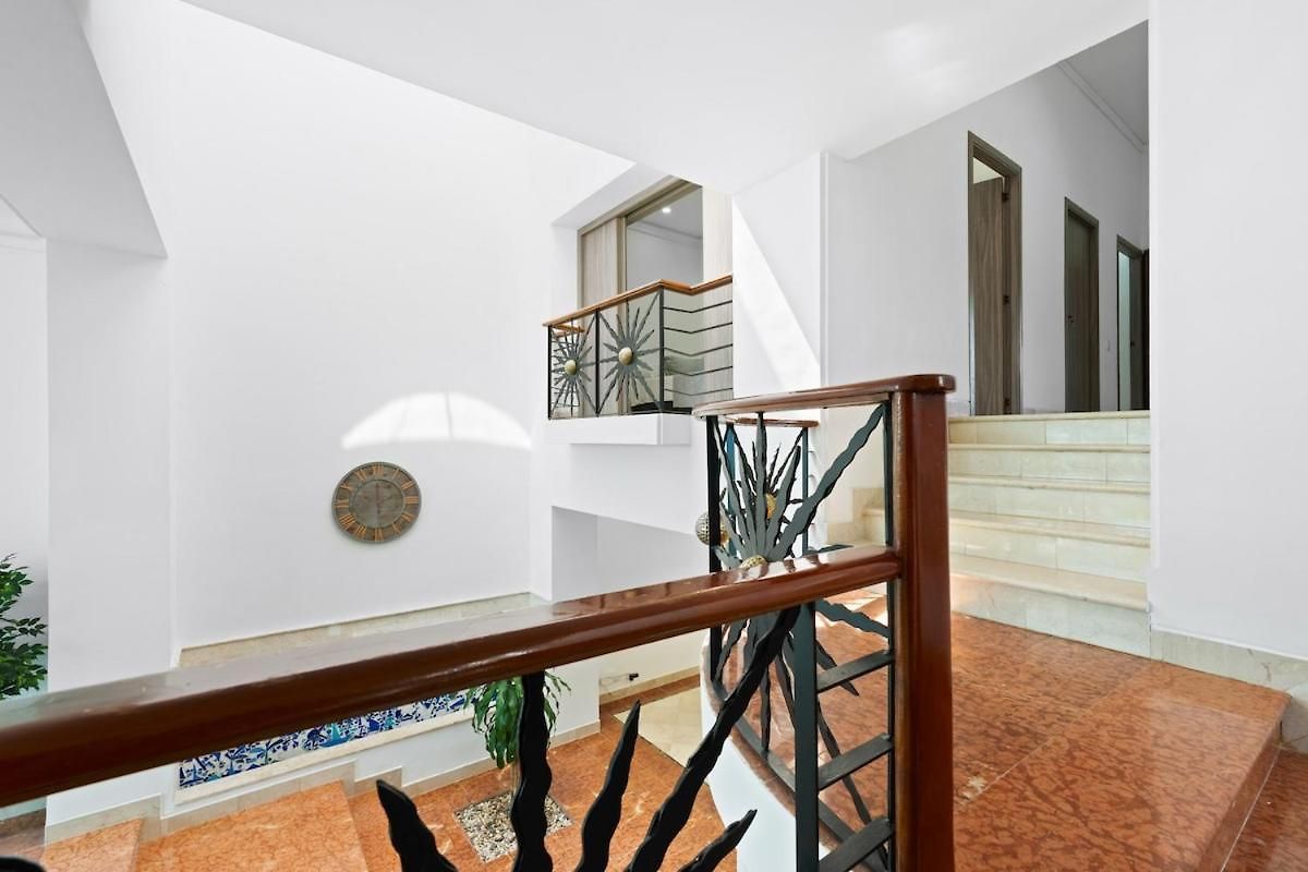 10br Mansion Beachfront W Pool And Disco * Cartagena