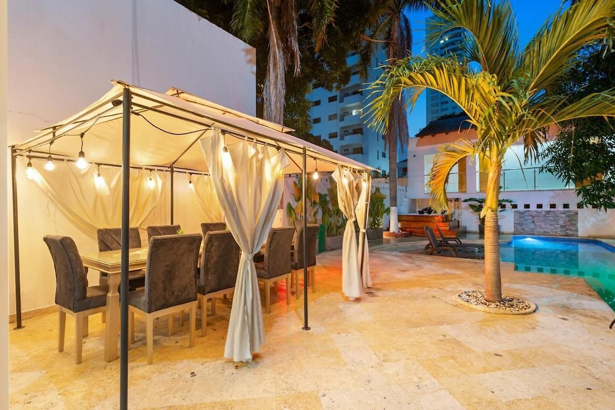 10br Mansion Beachfront W Pool And Disco *