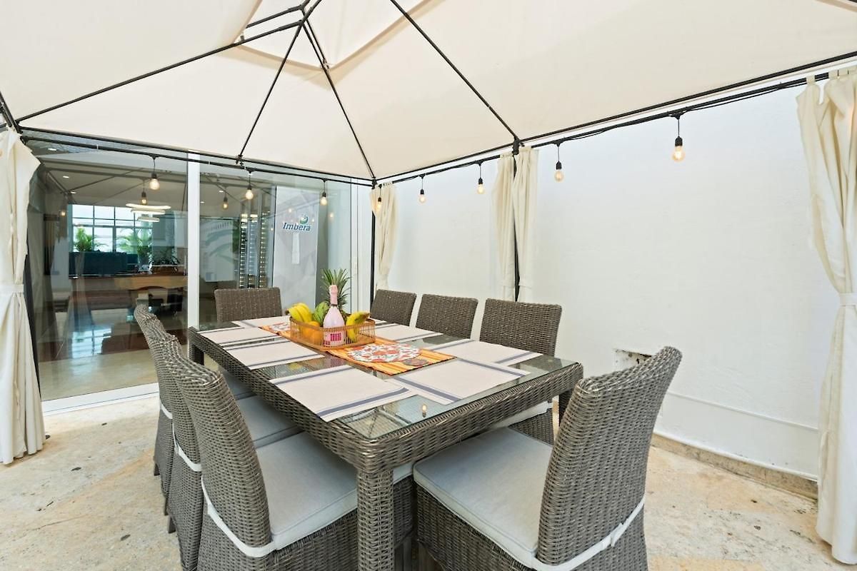 Holiday home 10br Mansion Beachfront W Pool And Disco *