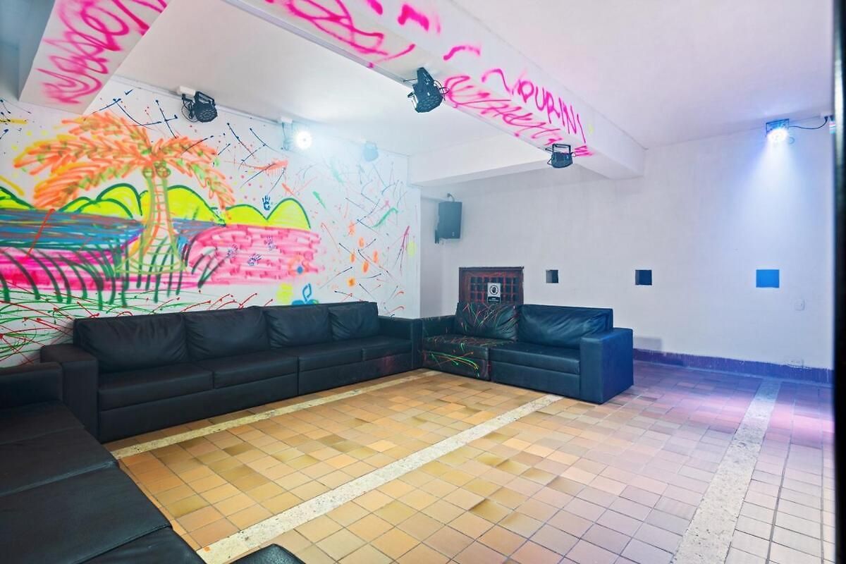 Holiday home 10br Mansion Beachfront W Pool And Disco