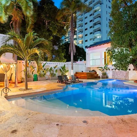 10br Mansion Beachfront W Pool And Disco Cartagena