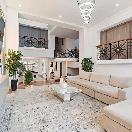 10br Mansion Beachfront W Pool And Disco * Cartagena